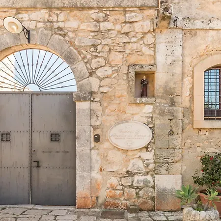 Hotel Country Casina Di Grotta Di Ferro 3*